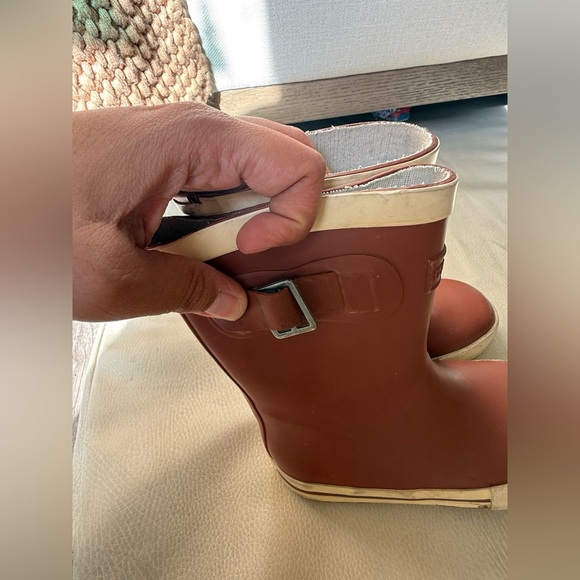 Cotton on neutral rain Boots - Picture 4 of 9